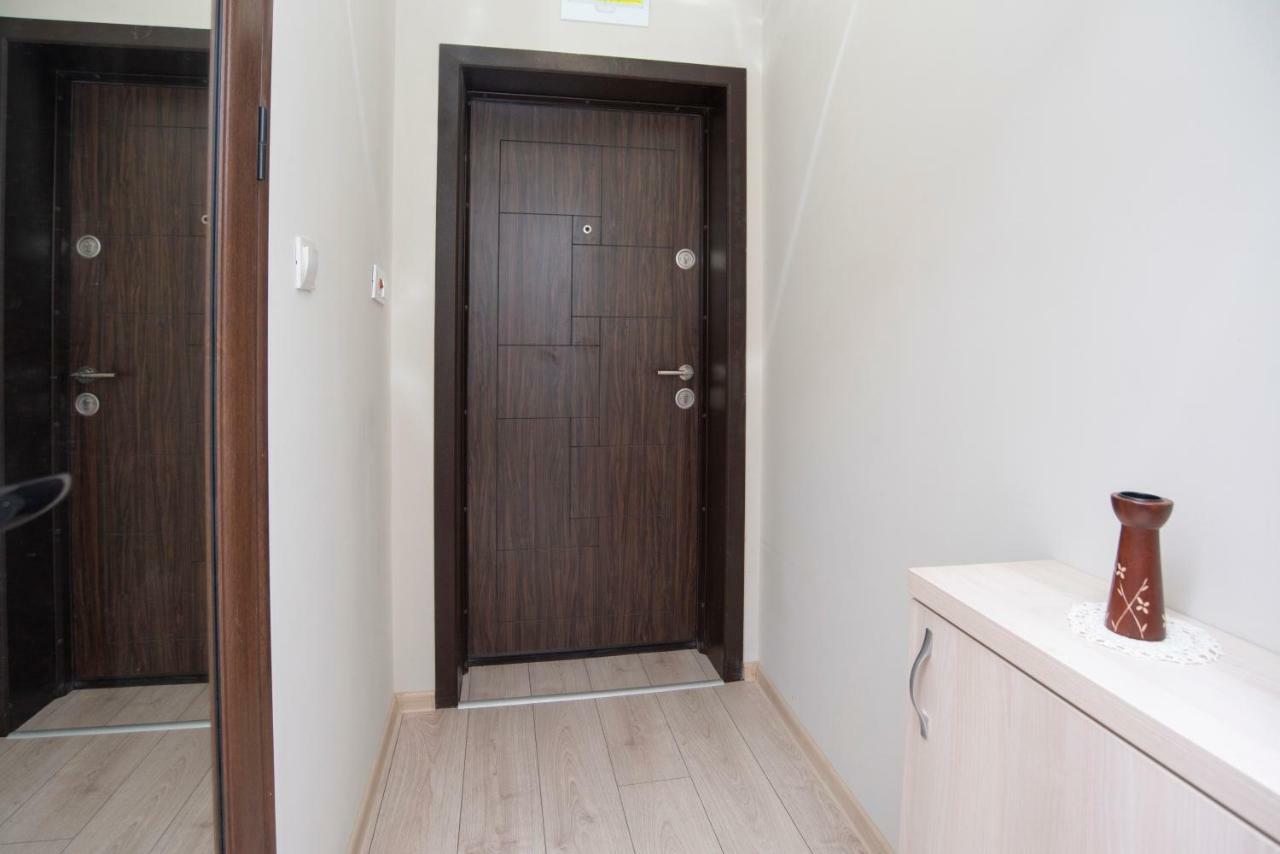 Appartement Lynn'S Oasis-Ocean Touch In Core Downtown à Burgas Extérieur photo